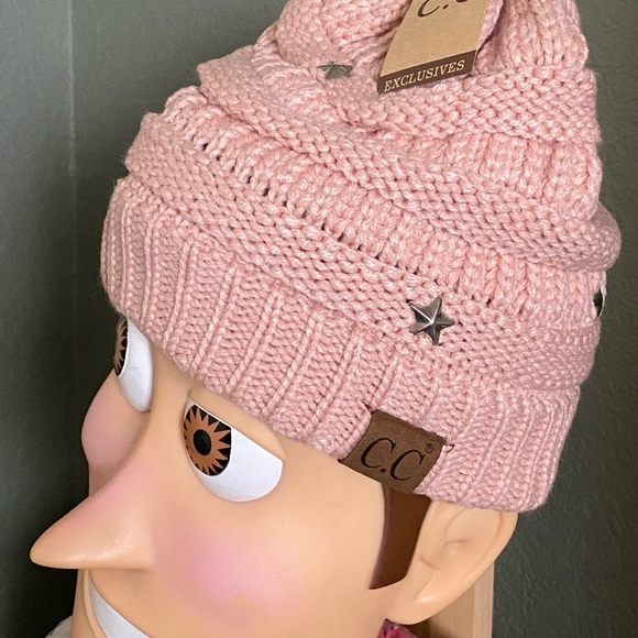 New Adult Size CC Winter Blush Pink Preppy Cable Knit Hat Cap Beanie w/ Stars - Picture 2 of 7